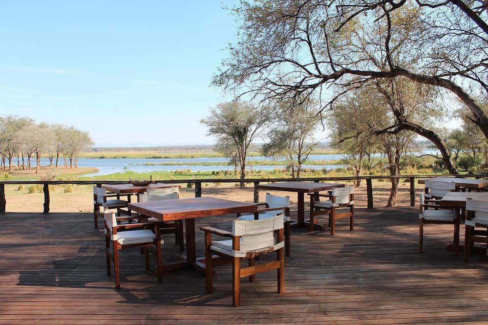 Anabezi Camp Otel Jeki Dış mekan fotoğraf